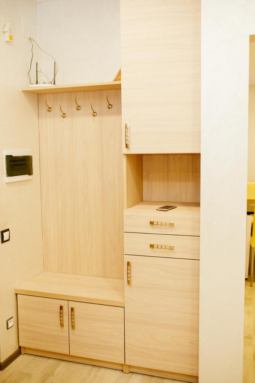 Семицвіт Lägenhet Lviv Exteriör bild