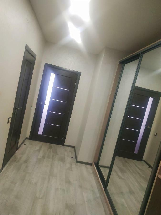 Семицвіт Lägenhet Lviv Exteriör bild